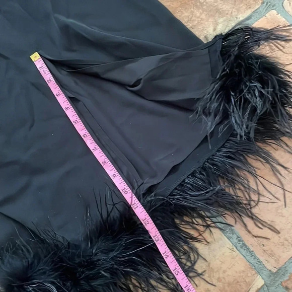 NEW LUCY PARIS Mareena Black Feather Trim Cocktail Dress Size Small MSRP$165 - Picture 15 of 15